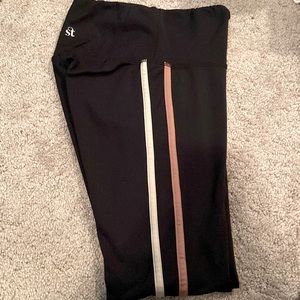 Strut This High-rise 7/8 length leggings